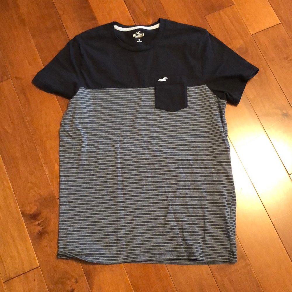 Hollister tee